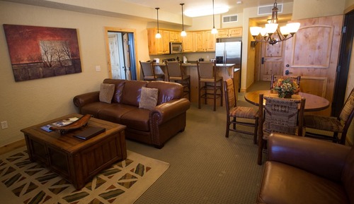 Condo, 2 Bedrooms