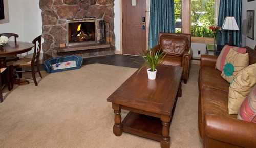 Condo, 2 Bedrooms