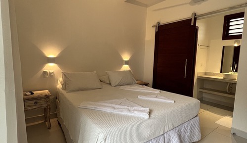 Standard Twin Room, 1 Queen Bed
