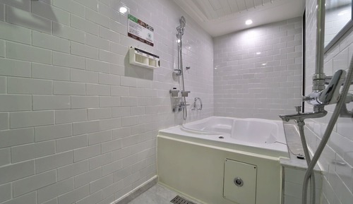 Premium Suite Twin Room
