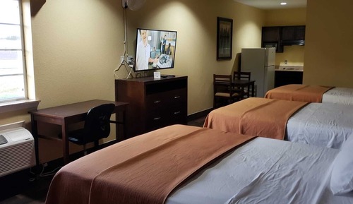 Family Suite, Multiple Beds, Non Smoking, Kitchenette