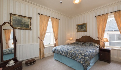Double Room, Ensuite (Small)
