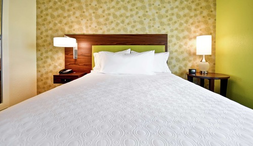 Studio, 1 Queen Bed with Sofa bed, Non Smoking