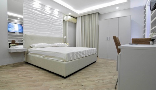 Luxury Suite