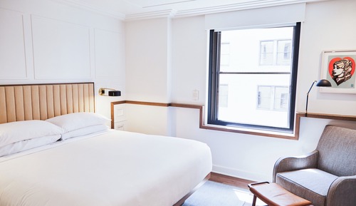Superior Room, 1 King Bed (3)