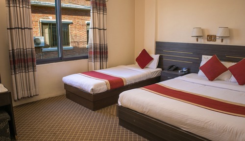 Deluxe Triple Room