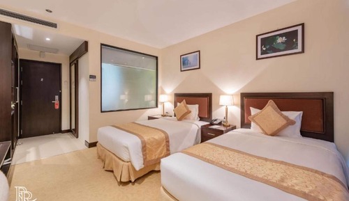Premier Deluxe Twin, Balcony