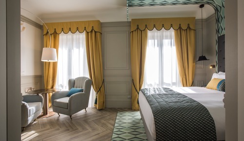 Premium Room, 1 Queen Bed