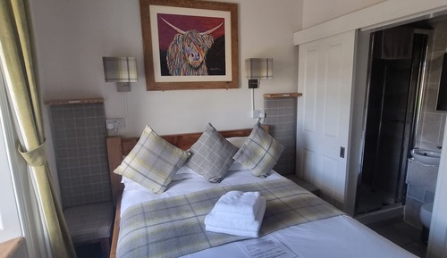 Double Room, Ensuite (Room 4 (small double))