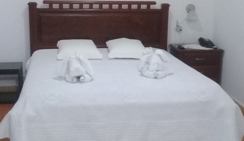 Family Room, 2 Bedrooms, Kitchen