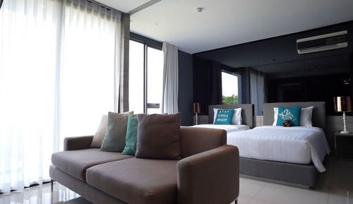 One Bedroom Deluxe Twin Pet Friendly (2nd floor)