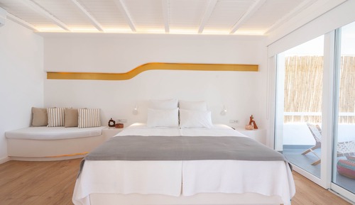 Junior Studio Suite, 1 King Bed, Balcony, Sea View
