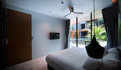 One-Bedroom Suite with Private Pool