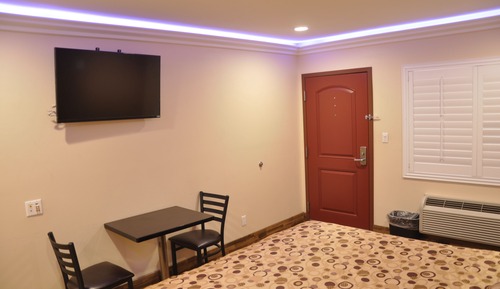 Standard Room, 1 Queen Bed