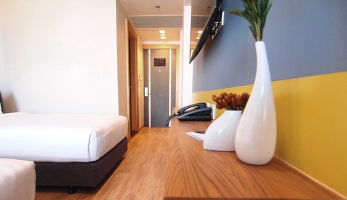 Deluxe Room, 1 King Bed, Balcony