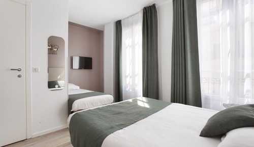 Comfort Triple Room
