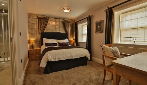 Classic Double Room, Ensuite