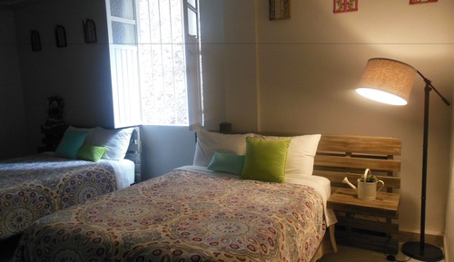 LA GIGANTA 2 Camas Queen Size