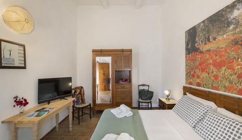 Comfort Triple Room