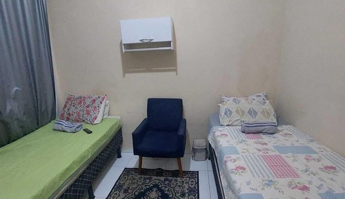 Basic Twin Room