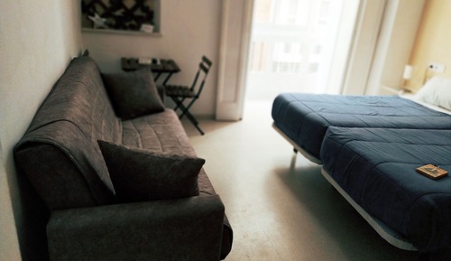 Basic Twin Room (2)