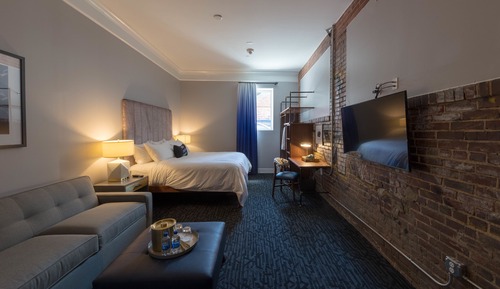 Trundle King Suite