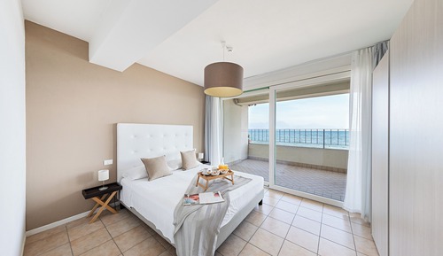Apartment, 2 Bedrooms, Lake View