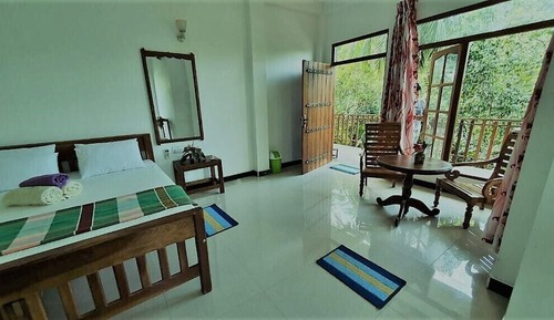 Deluxe Double Room, 1 King Bed, Garden View, Ground Floor