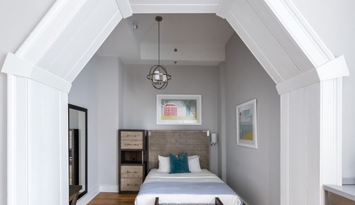 Deluxe Room, 1 Queen Bed, Accessible