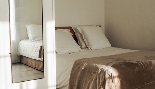 Apartment 2 People (1 double bed in the main room like a studio) occupancy max 2