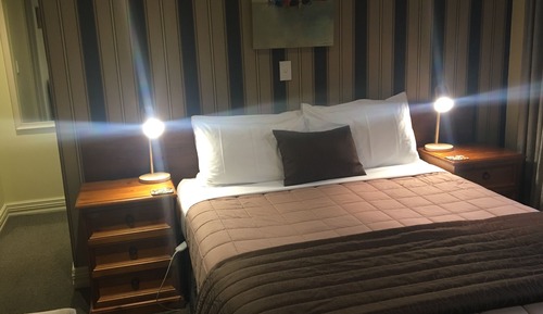 Studio, 1 Queen Bed (Unit 11 - Queen Studio)