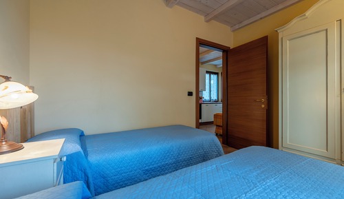 Grand Apartment, 2 Bedrooms, Terrace, Vineyard View