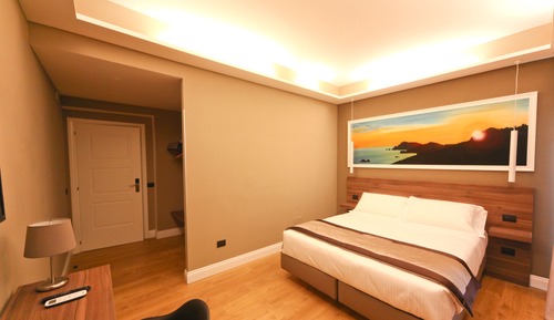Deluxe Double or Twin Room, Balcony