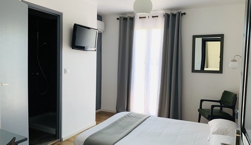 Double Room (Comfort Double)