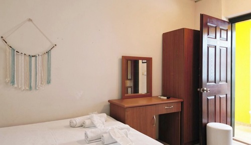 Economy Triple Room