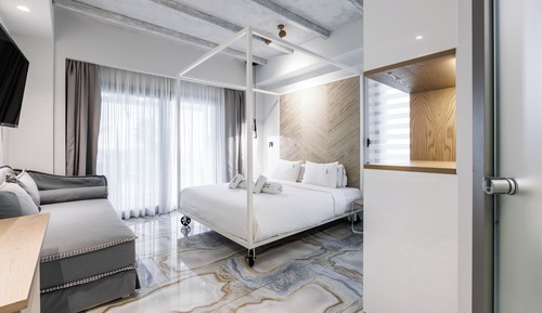 Blue Carpet Suite, Private Pool, Sea View