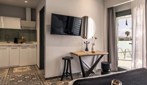 Double Suite, Private Pool, Partial Sea View