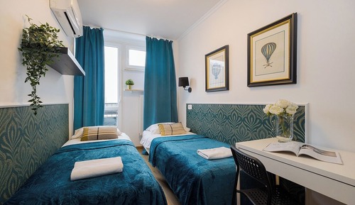 Standard Room (Small)