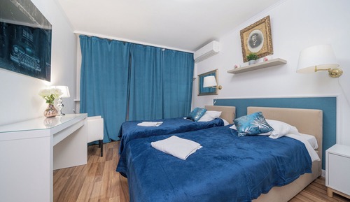 Standard Room (Big)