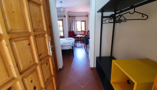 Standard Room, 1 Queen Bed