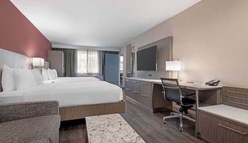 Suite, Multiple Beds, Accessible, Non Smoking (with Sofabed)