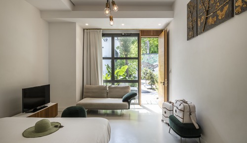 Deluxe Double or Twin Room