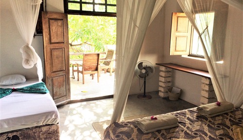Triple Room, Balcony, City View (Lizanne)