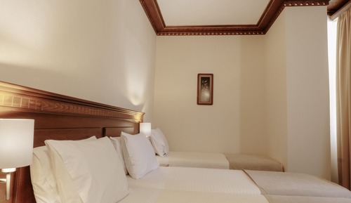 Comfort Triple Room