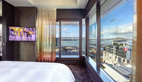 Suite, 1 King Bed (Atelier. Club Signature Access)