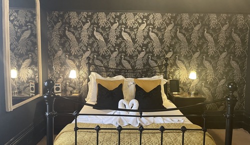 Deluxe Double Room, Ensuite, Partial Sea View (room  no 3)