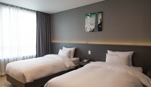 Economy Twin Room