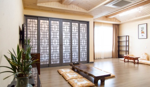 Woori Family Room