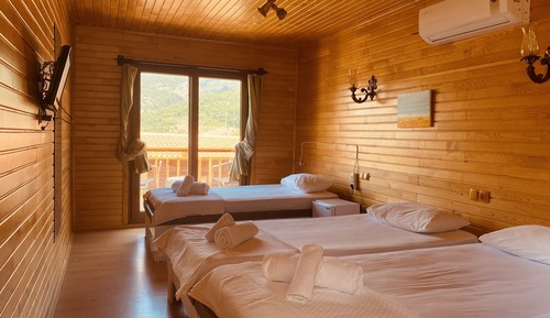 Standard Triple Room, 3 Twin Beds, Balcony, Pool View