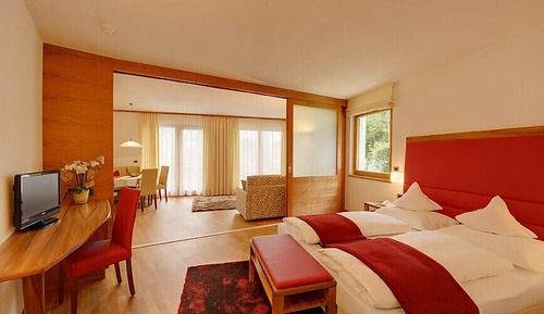 Garden Suite (with view)